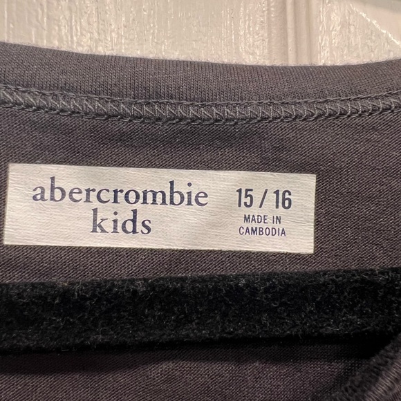 Abercrombie T-shirt - Picture 4 of 6